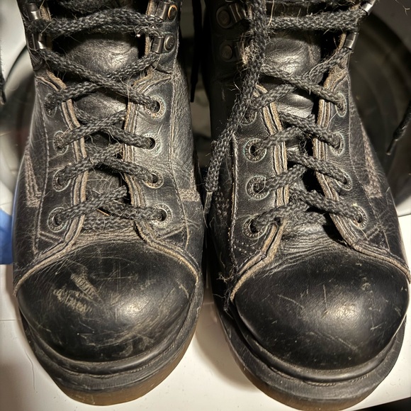 Authentic 90s Vintage Real Leather Dr. Marten’s Boots Men’s 9.5/Women's 11 - Picture 2 of 6